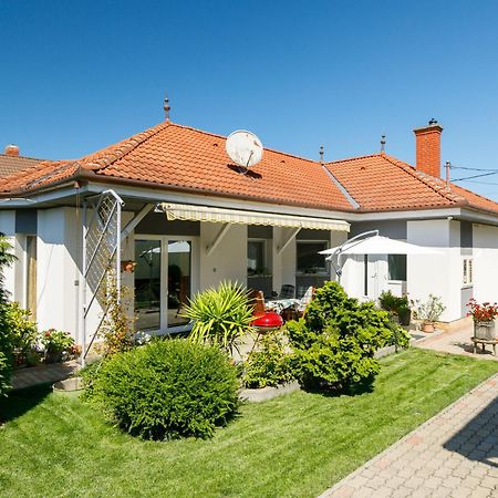 Holiday Home Ildiko By Interhome Balatonlelle Luaran gambar